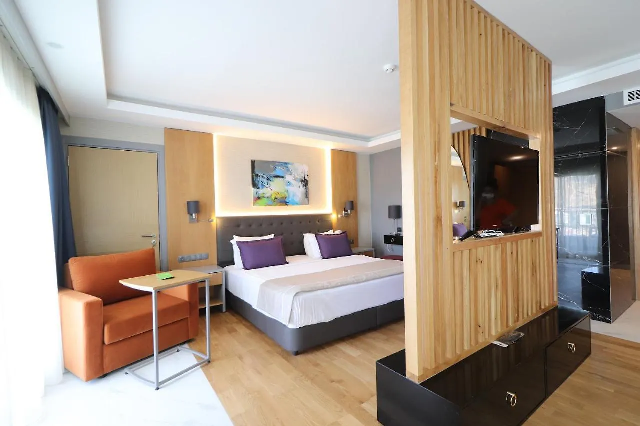 Hotel La Quinta By Wyndham Bodrum